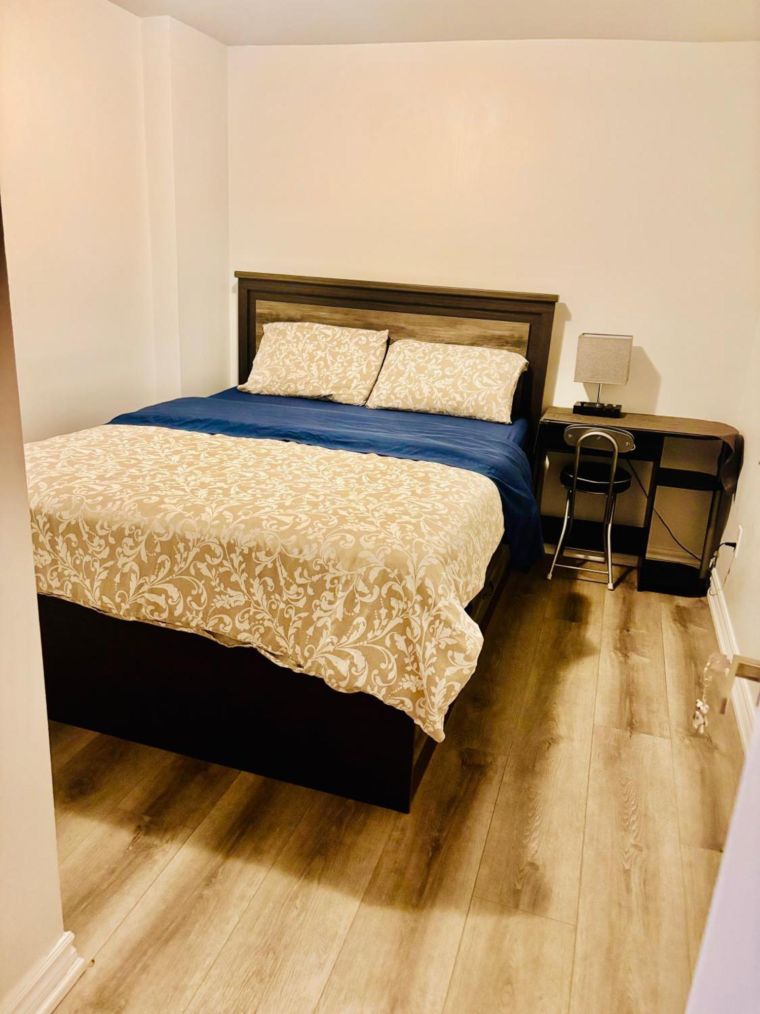 Cozyhome Markham Room photo